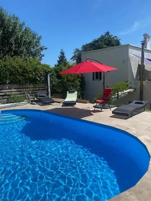 אולה Villa Les Terrasses Dans La Nature Avec Piscine A 2 Pas De Lyon, Metro A 15Mn A Pied Pour Lyon Centre En 10Mn Ou Bus A 300M Pour Lyon Centre בית נופש